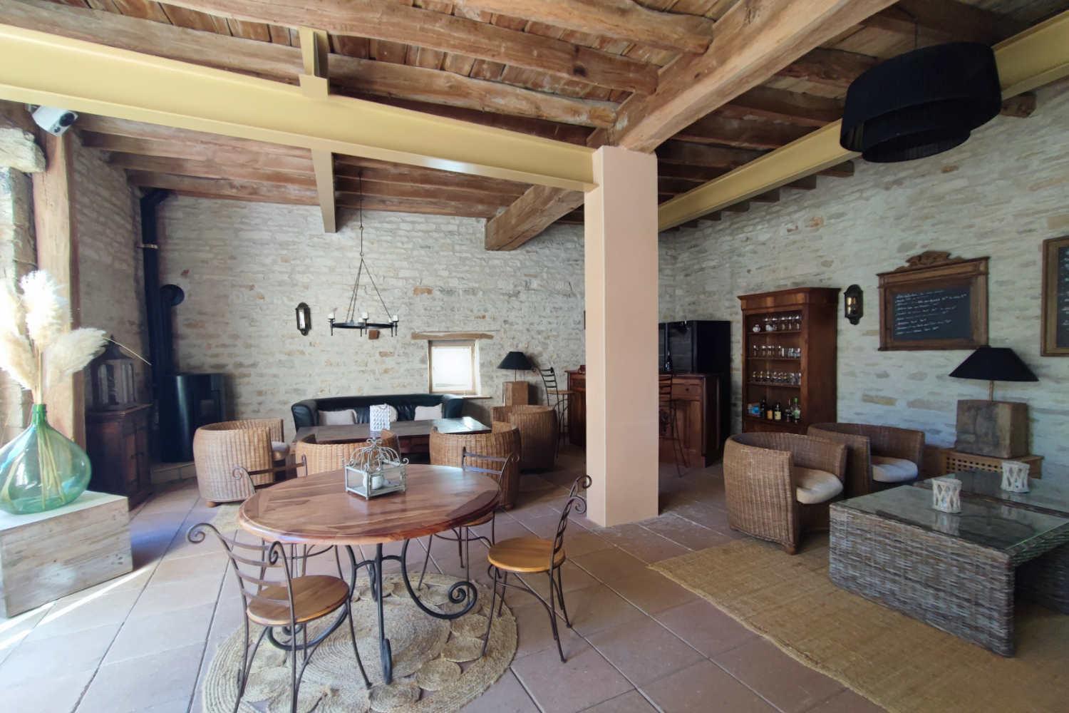 La Dominotte Bed & Breakfast Demigny Exterior photo