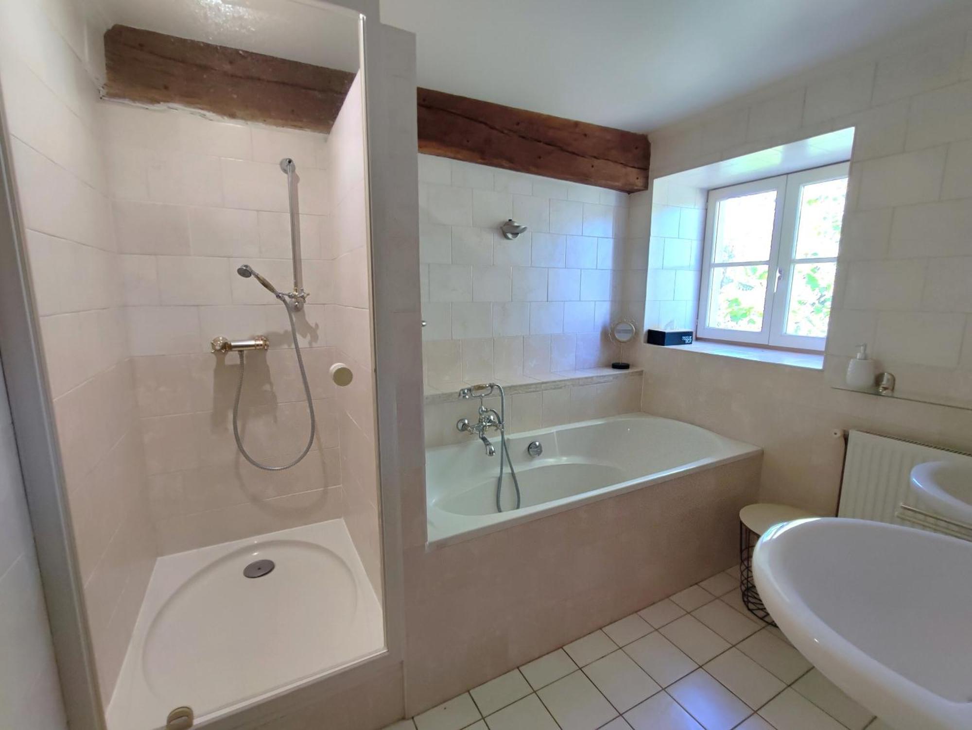 La Dominotte Bed & Breakfast Demigny Room photo