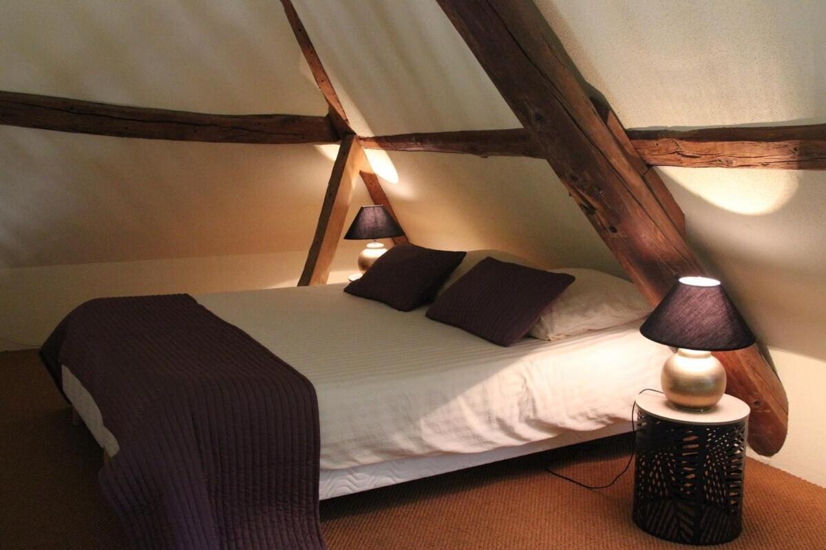 La Dominotte Bed & Breakfast Demigny Room photo